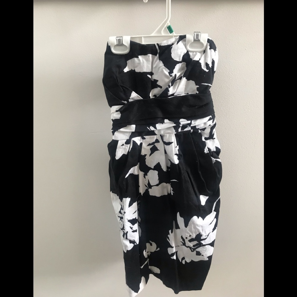 Strapless dress
